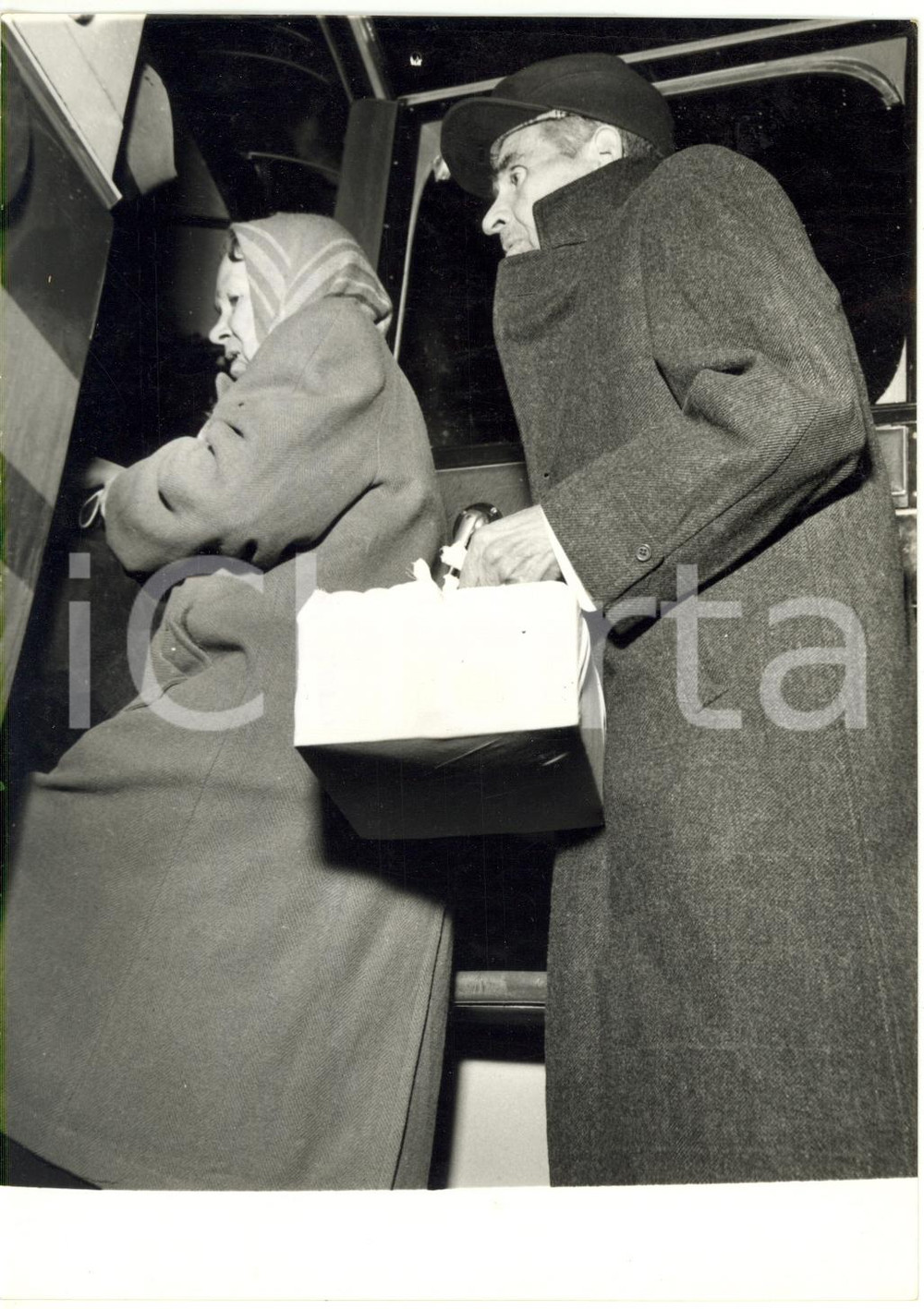 1958 TORINO - Profughi russi espulsi dalla Cina diretti in Val Pellice *Foto