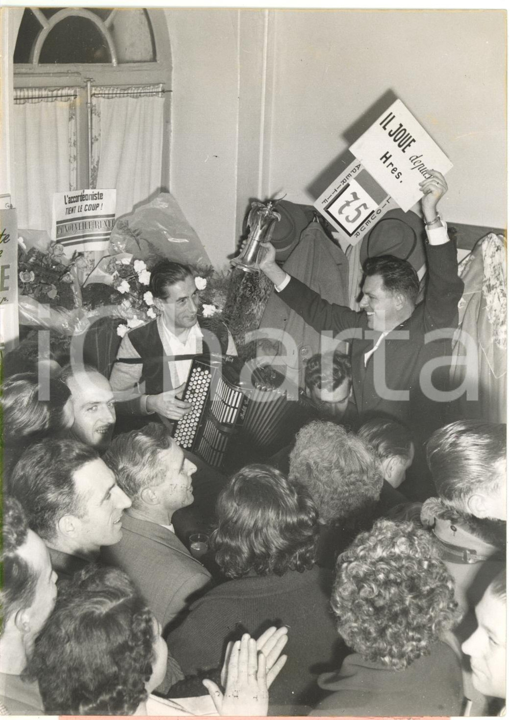 1953 LOSANNA - Fisarmonicista Marcel KLAUS stabilisce nuovo record *Foto 13x18