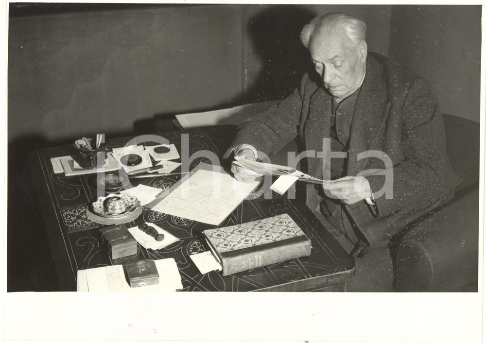 1957 (ma 1955 ca) FIRENZE - Gaetano PIERACCINI nel suo studio - Ritratto *Foto