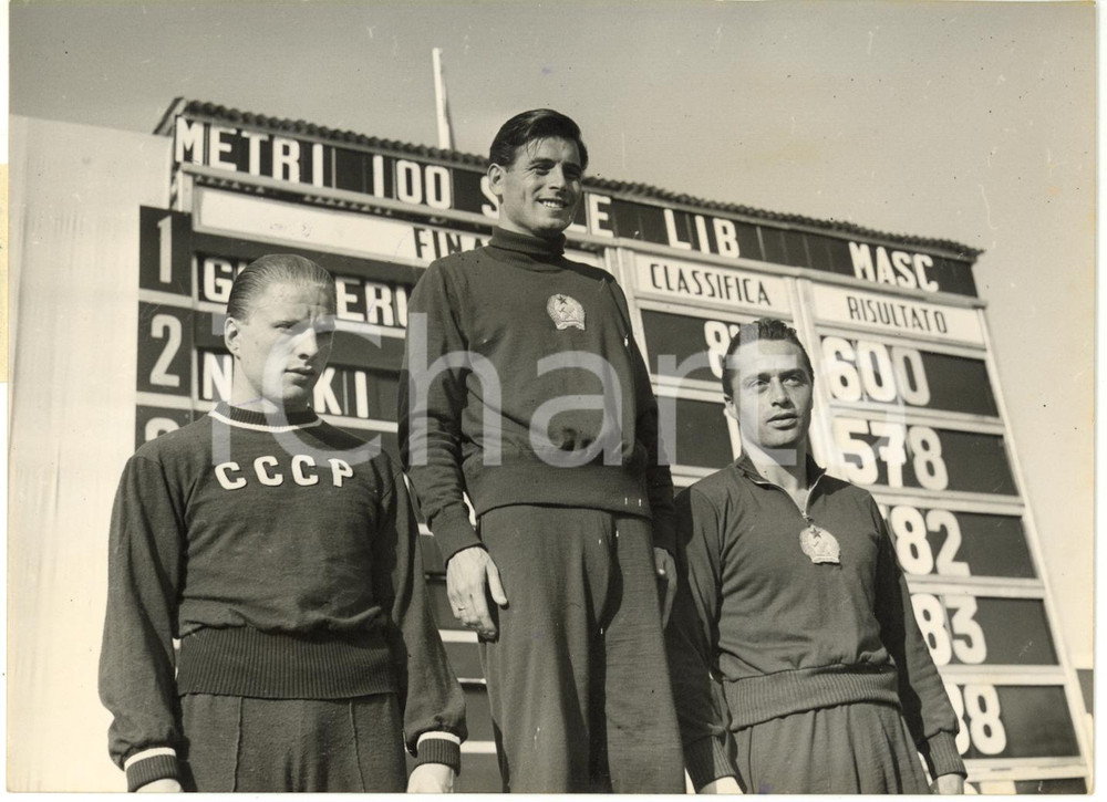1954 TORINO Europei NUOTO - Podio 100m Lev BALANDIN Imre NYÉKI Géza KÁDAS *Foto