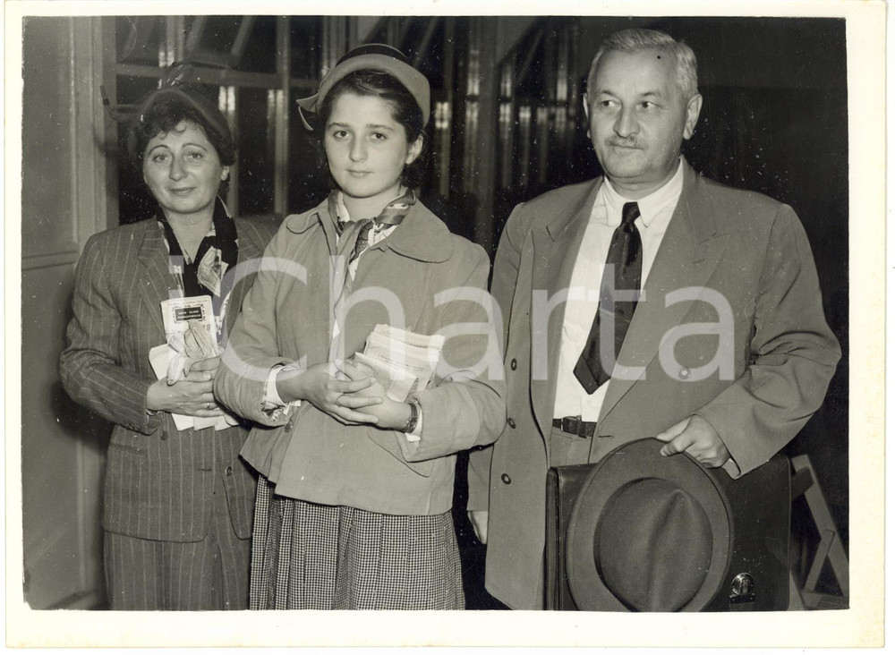 1953 LONDON - Czech diplomat Karel STANEK seeks political asylum with his family