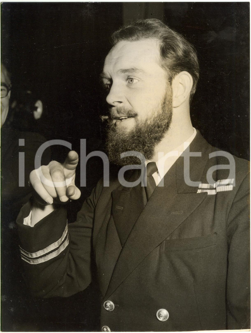  1954 LONDON Lieutenant Dennis LANKFORD ex-prisoner of war in KOREA *Photo