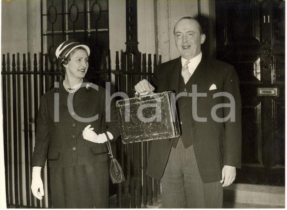 1957 LONDON Downing Street - Chancellor Peter THORNEYCROFT with his wife Carla