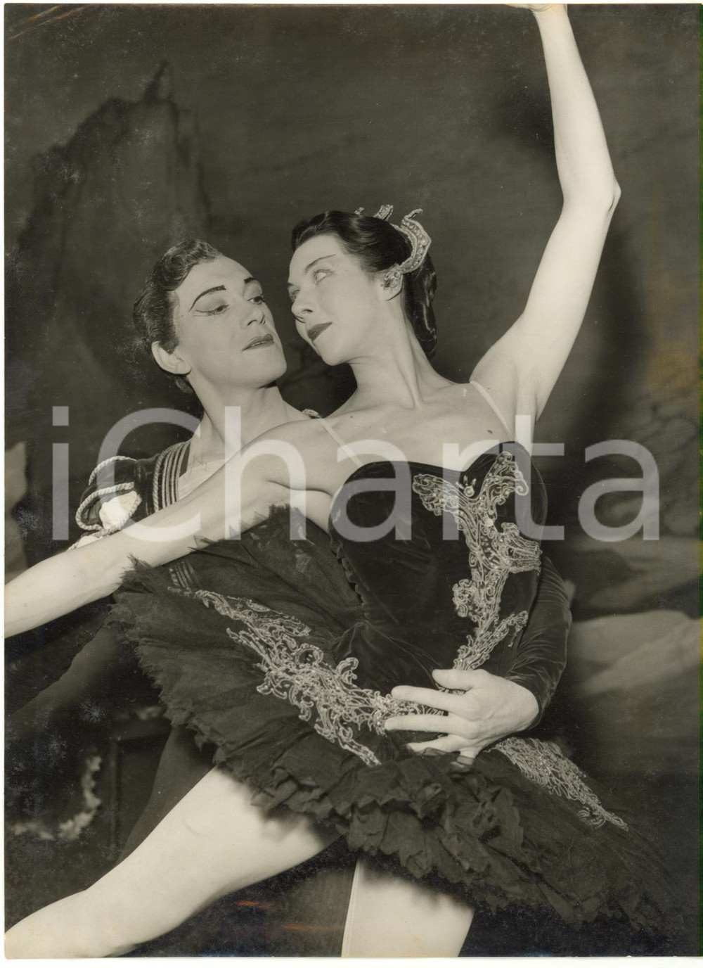 1955 LONDON Royal Opera House - Beryl GREY John FIELD performing the "Swan Lake"