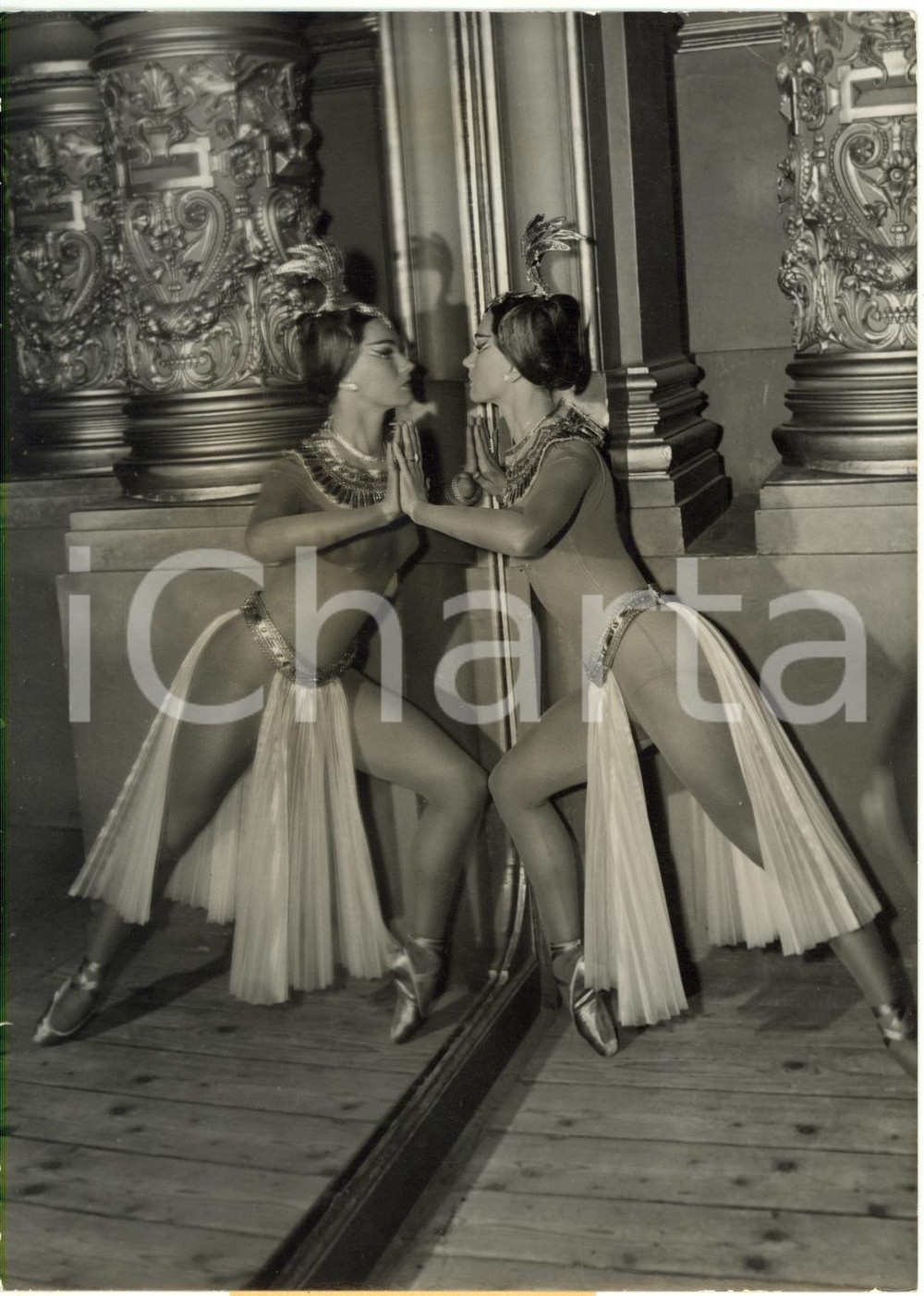 1958 PARIS OPÉRA Claude BESSY joue le rôle de Antinea dans le ballet L'Atlantide