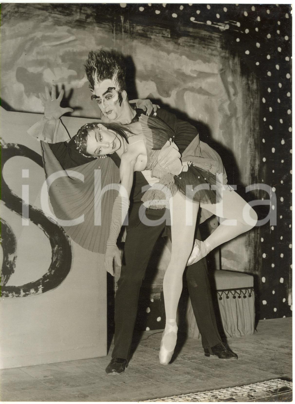 1956 LONDON Royal Opera House - Leslie EDWARDS and Nadia NERINA in "Noctambules"
