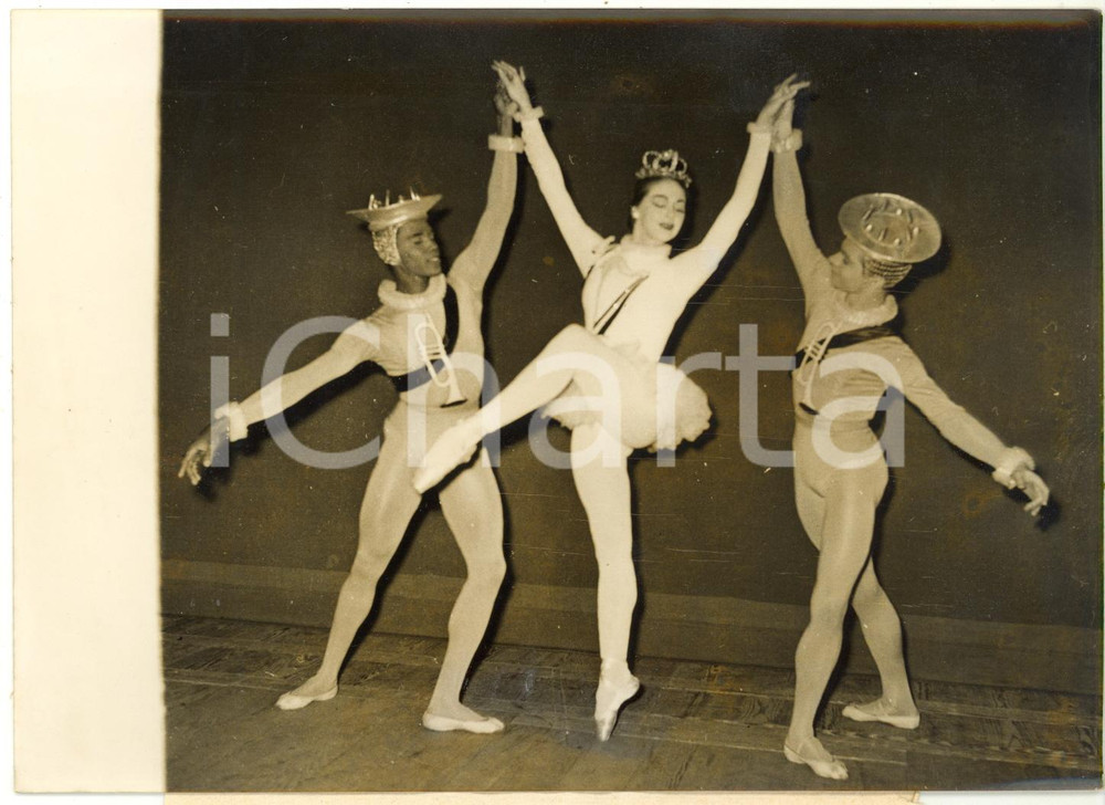 1956 PARIS OPÉRA - Arthur MITCHELL and Yvonne MOUNSERY from New York City Ballet