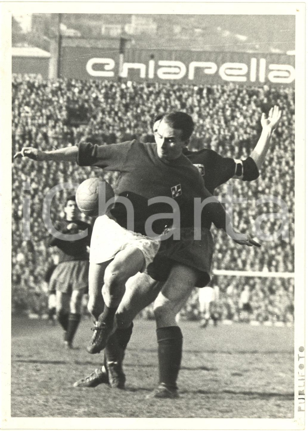 1960 ca ITALIA CALCIO - FIORENTINA vs GENOA - Kurt HAMRIN e Rino CARLINI *Foto