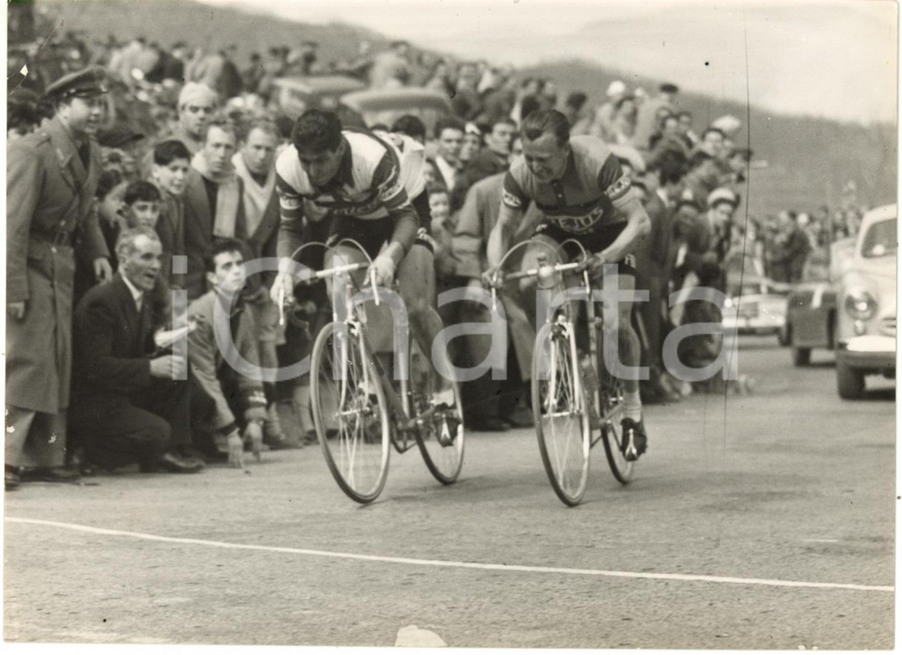 1953 MILANO-SANREMO - Guido DE SANTI e Giuseppe BURATTI al Passo del Turchino 