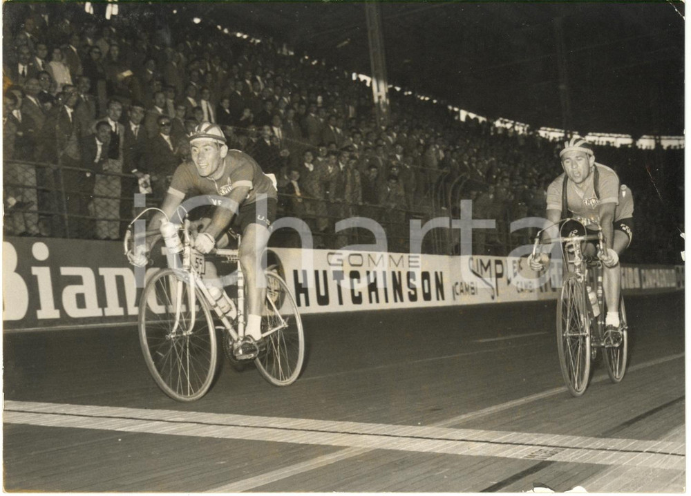 1957 MILANO Velodromo Vigorelli - Giorgio MENINI vince la tappa *Foto 18x13 cm