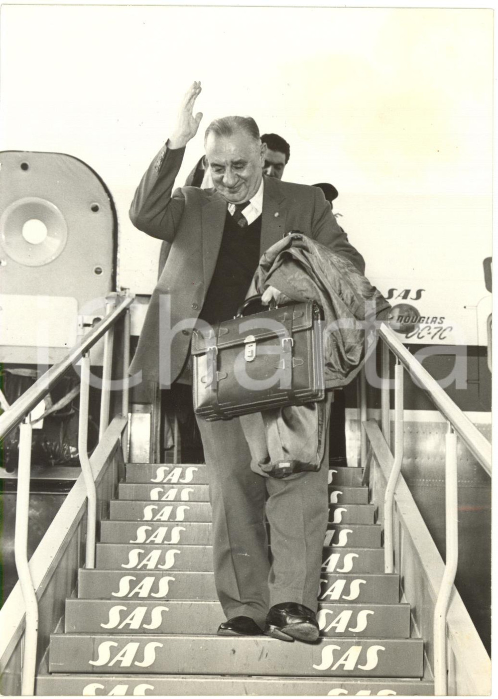 1958 ROMA CIAMPINO - Arrivo di Ali-Asghar HEKMAT Ministro degli Esteri dell'IRAN