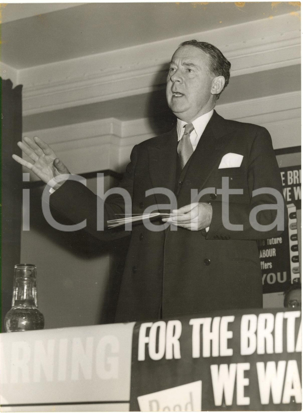 1958 LONDON WESTMINSTER - Hugh GAITSKELL launches "The Future Labour offers you"