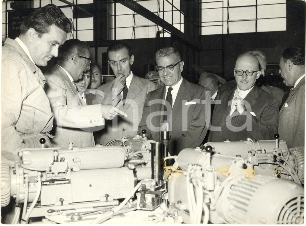 1958 TORINO - Dino DEL BO visita VIII Salone Internazionale del Trattore (3)