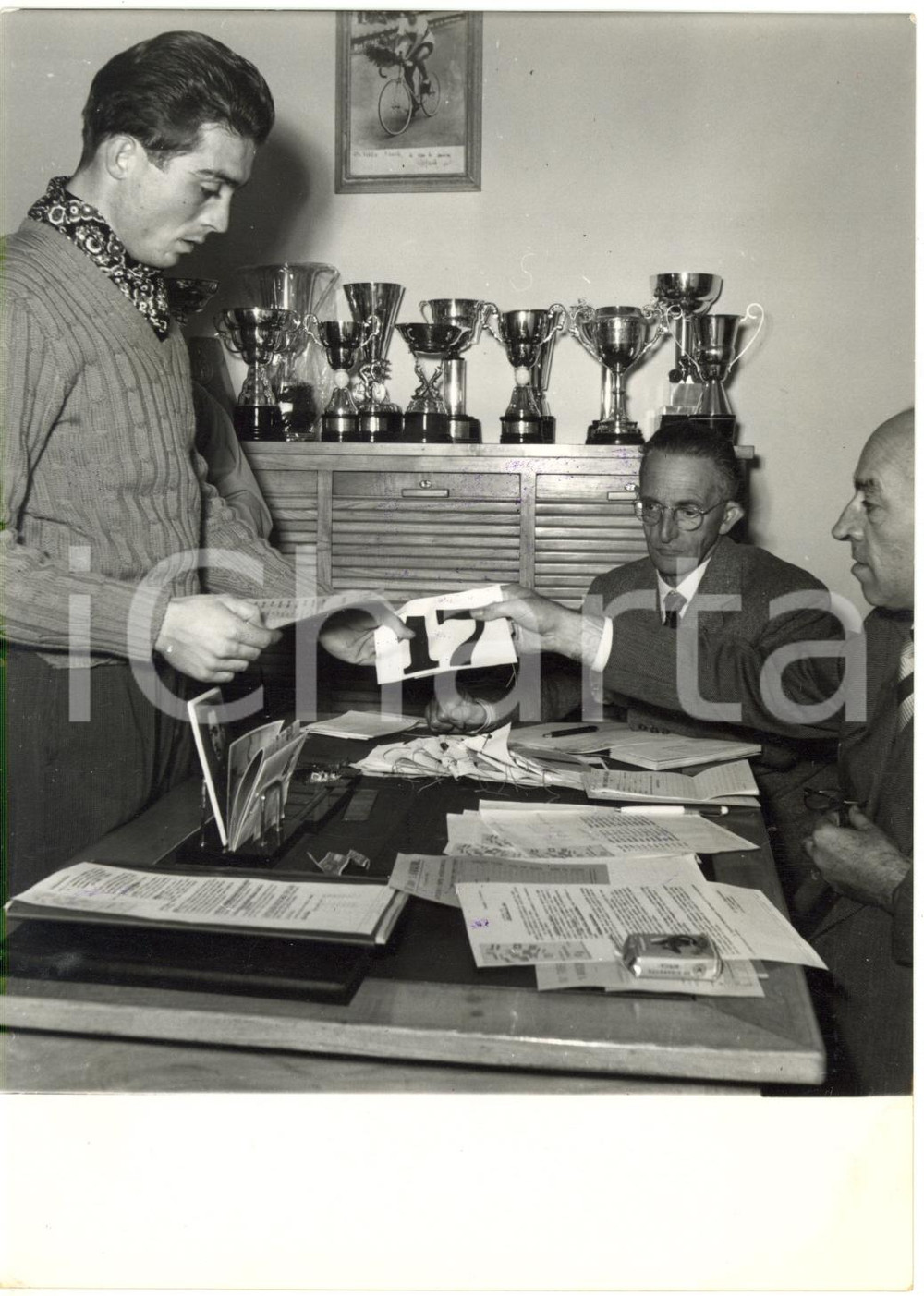 1953 BERGAMO CICLISMO Trofeo Baracchi - Loretto PETRUCCI alla punzonatura *Foto