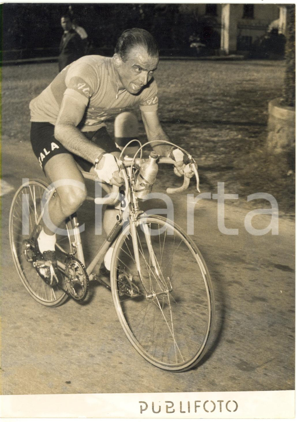 1955 VARESE CICLISMO Tre Valli Varesine - Giancarlo ASTRUA durante la gara *Foto