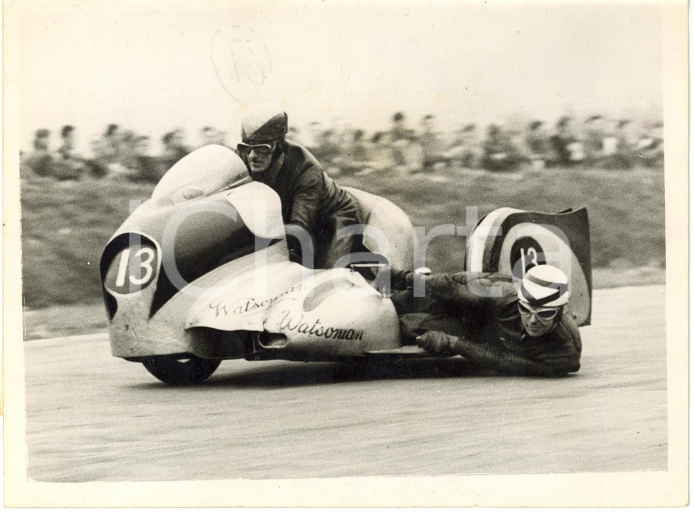 1953 BRANDS HATCH CIRCUIT - Eric OLIVER Stan DIBBEN on sidecar NORTON-WATSONIAN