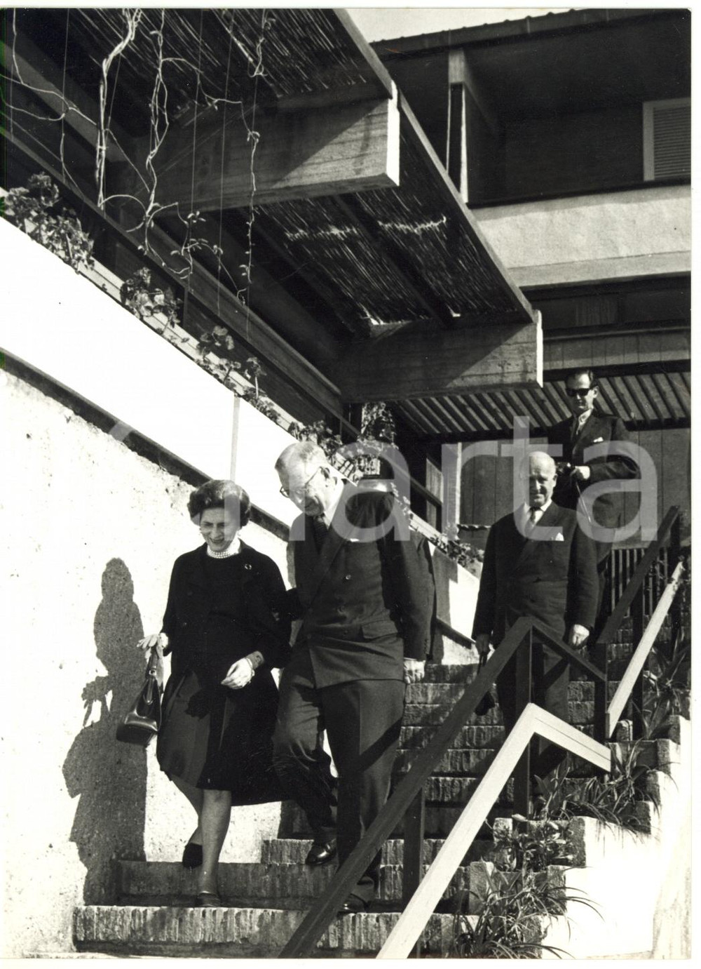 1967 LAGO DI BRACCIANO - Re Gustavo VI Adolfo di Svezia con Elena di Grecia