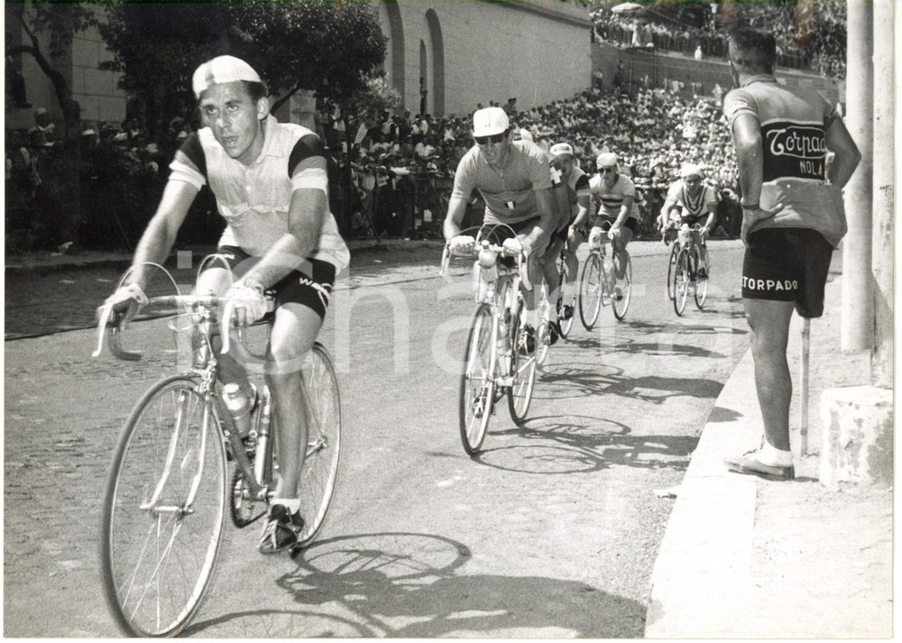 1955 ROMA Mondiali CICLISMO SU STRADA - Passaggio di un gruppo di corridori
