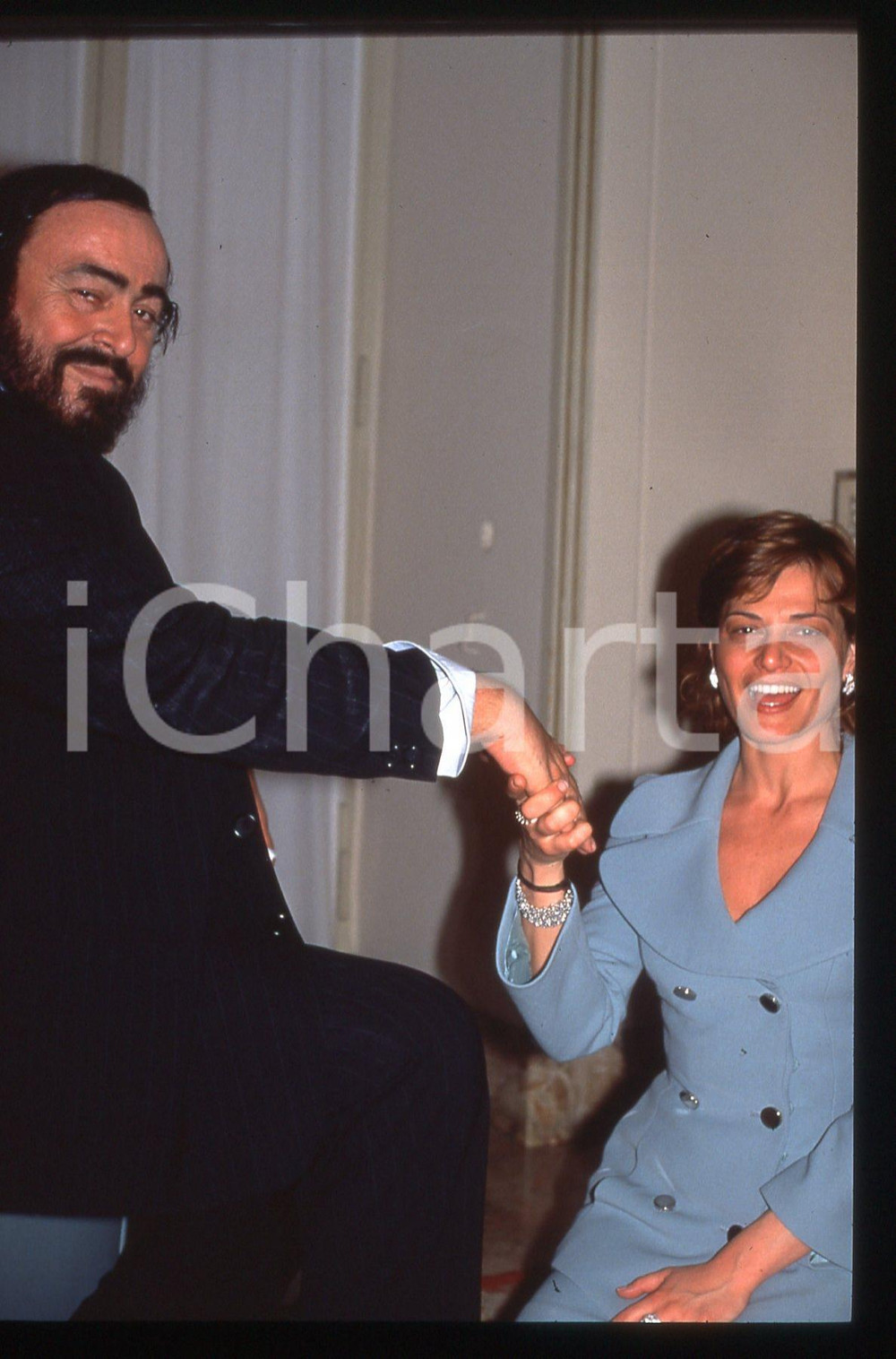 35mm vintage slide* 1991 MODENA Luciano PAVAROTTI e Simona VENTURA Ritratto (2)