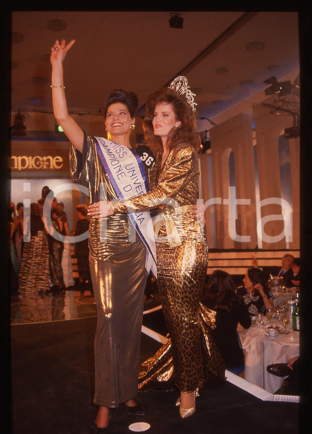 35mm vintage slide*1988 MISS UNIVERSO ITALIA Cecilia BOLOCCO e Simona VENTURA 37