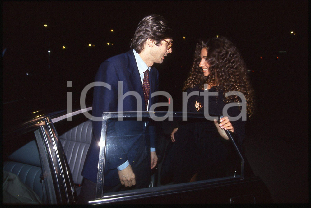 35mm vintage slide*1995ca COSTUME Vittorio SGARBI con Fanny CADEO paparazzati 18