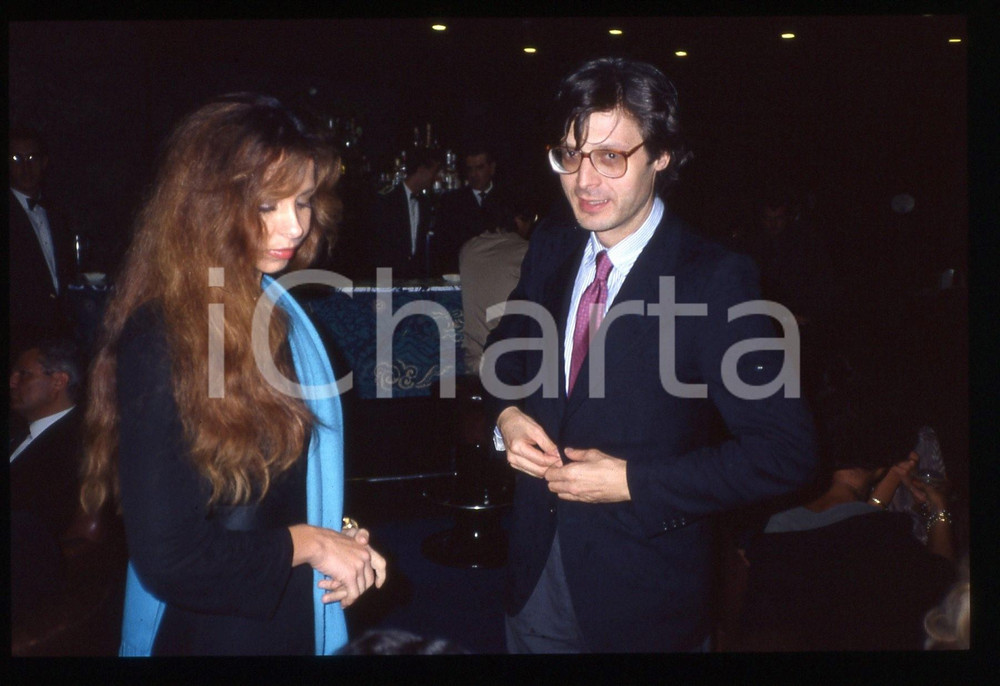 35mm vintage slide*1990 ca COSTUME Vittorio SGARBI con Patrizia LORI ritratto 9
