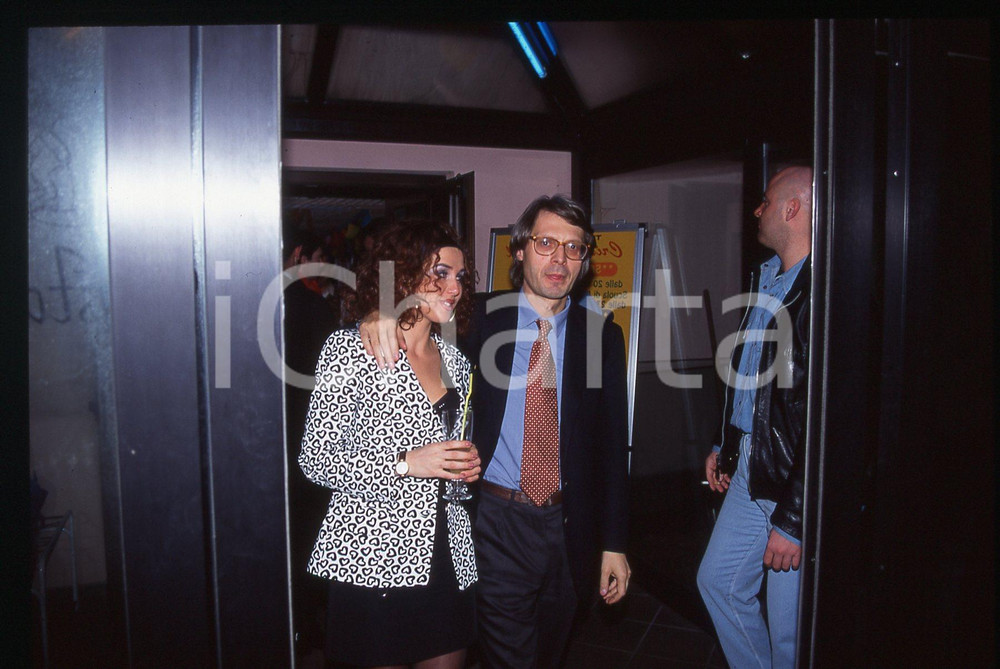 35mm vintage slide* 1995 ca COSTUME Vittorio SGARBI paparazzato 22