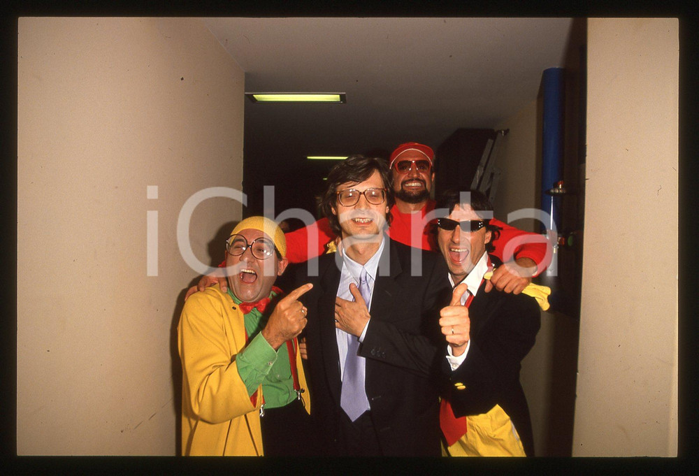 35mm vintage slide*1995ca COSTUME Vittorio SGARBI e GLI SPECCHIO Gruppo comico
