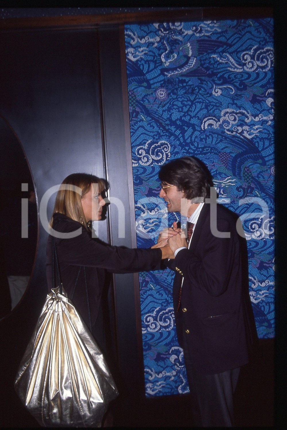 35mm vintage slide*1985ca COSTUME Vittorio SGARBI Patrizia CASELLI paparazzati 15