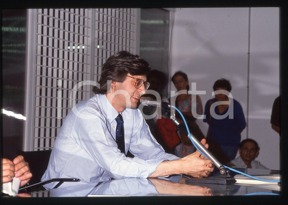35mm vintage slide* 1995 ca COSTUME Vittorio SGARBI ad un convegno ritratto 4