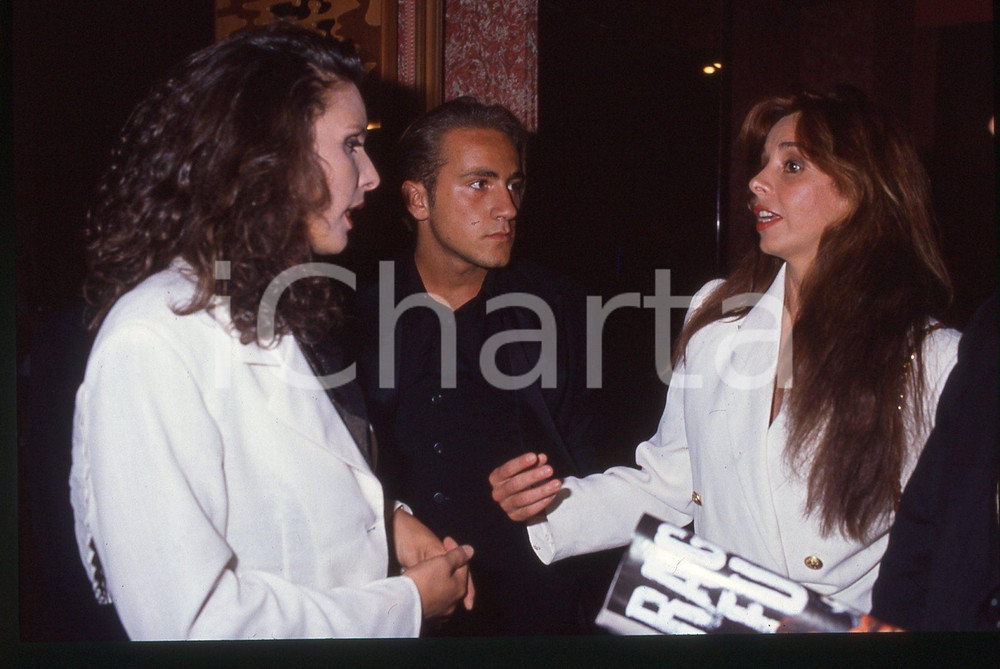 35mm vintage slide*1990ca COSTUME Alessandra DI SANZO con Patrizia LORI ritratto