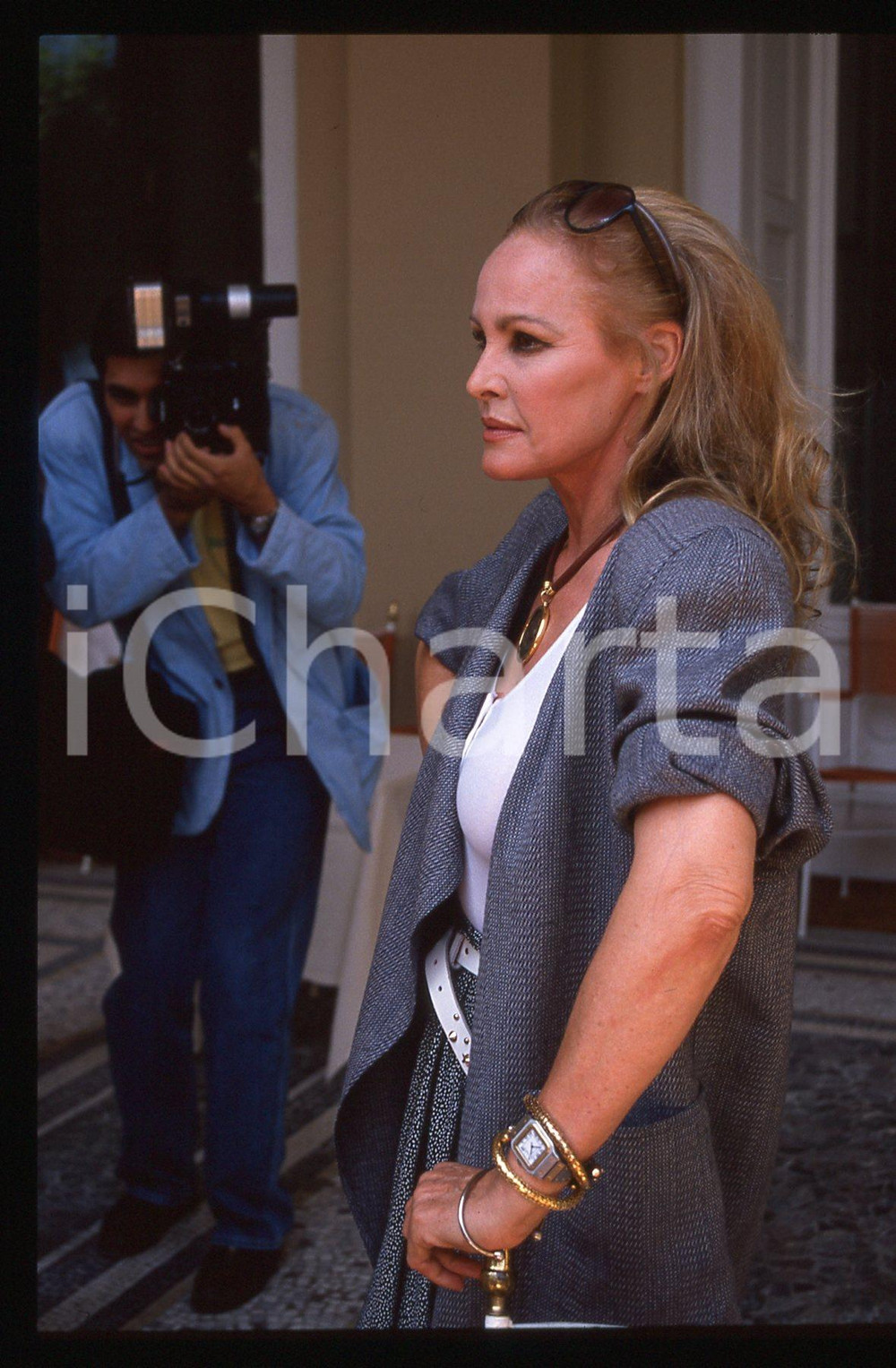 Fotografia d epoca originale 35mm vintage slide 1989 LAGO DI COMO Ursula ANDRESS Ritratto dell attrice 5 1