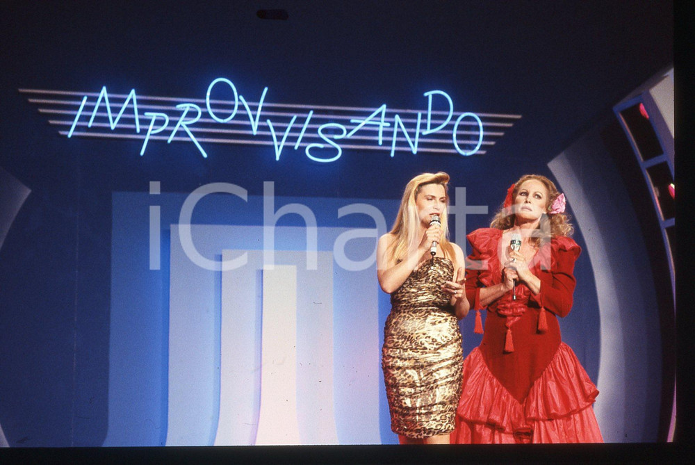 35mm vintage slide*1989 RAI 2 IMPROVVISANDO Ramona DELL'ABATE e Ursula ANDRESS 3