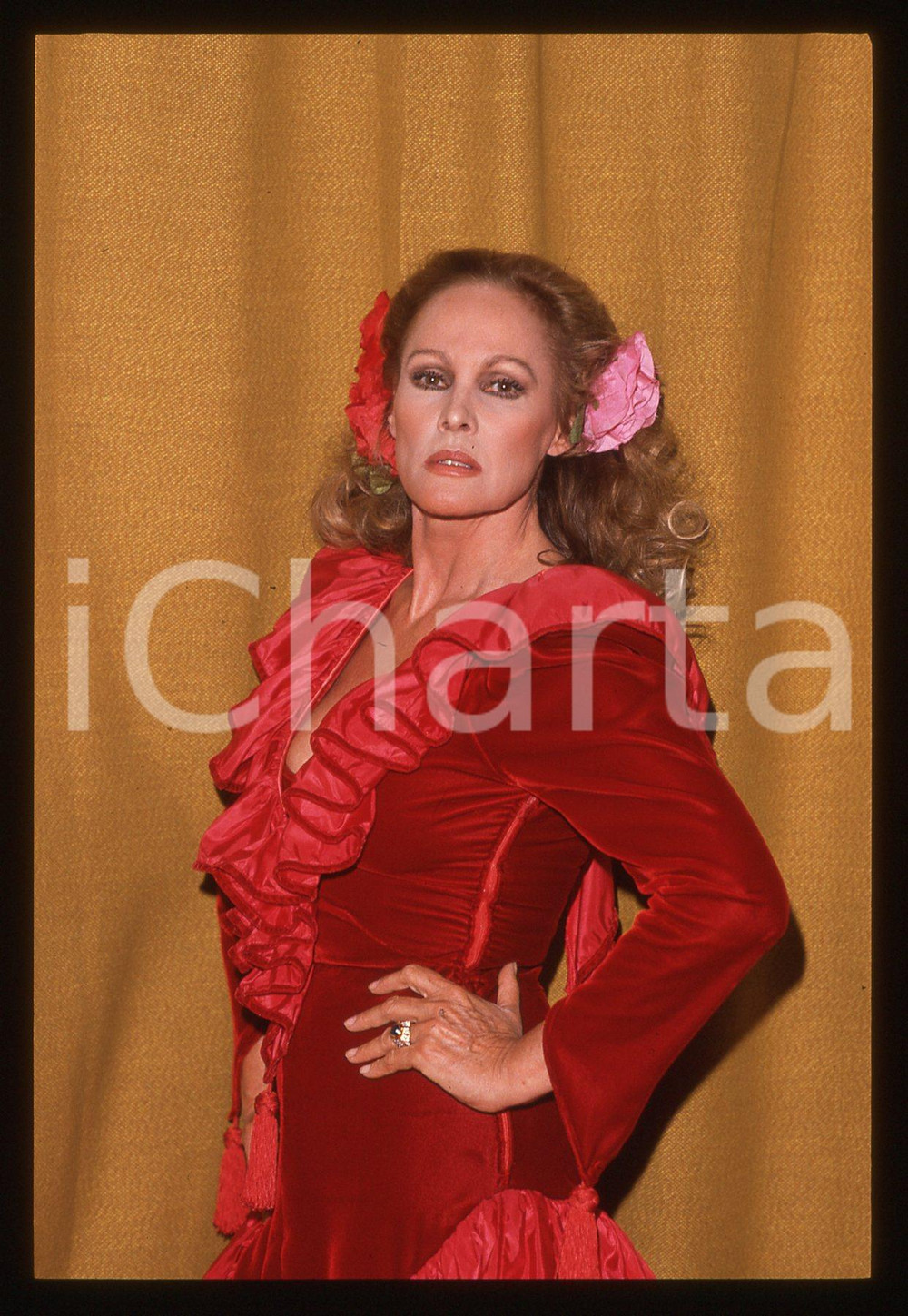 35mm vintage slide*1989 RAI 2 IMPROVVISANDO Ursula ANDRESS Ritratto dell'attrice