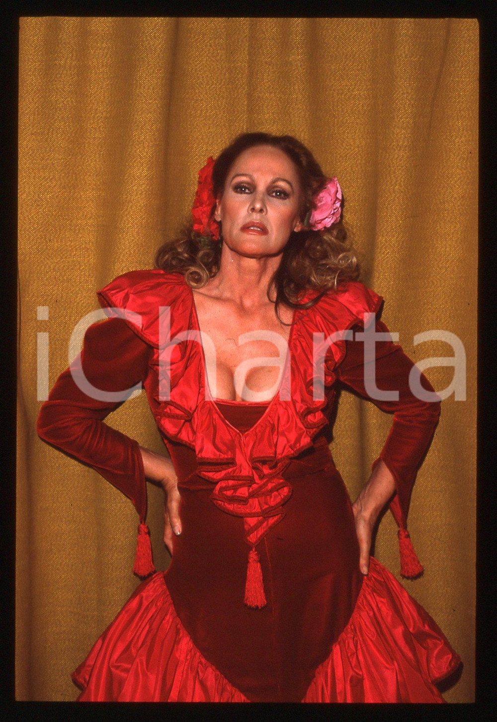 35mm vintage slide*1989 RAI 2 IMPROVVISANDO Ursula ANDRESS Ritratto attrice (1)
