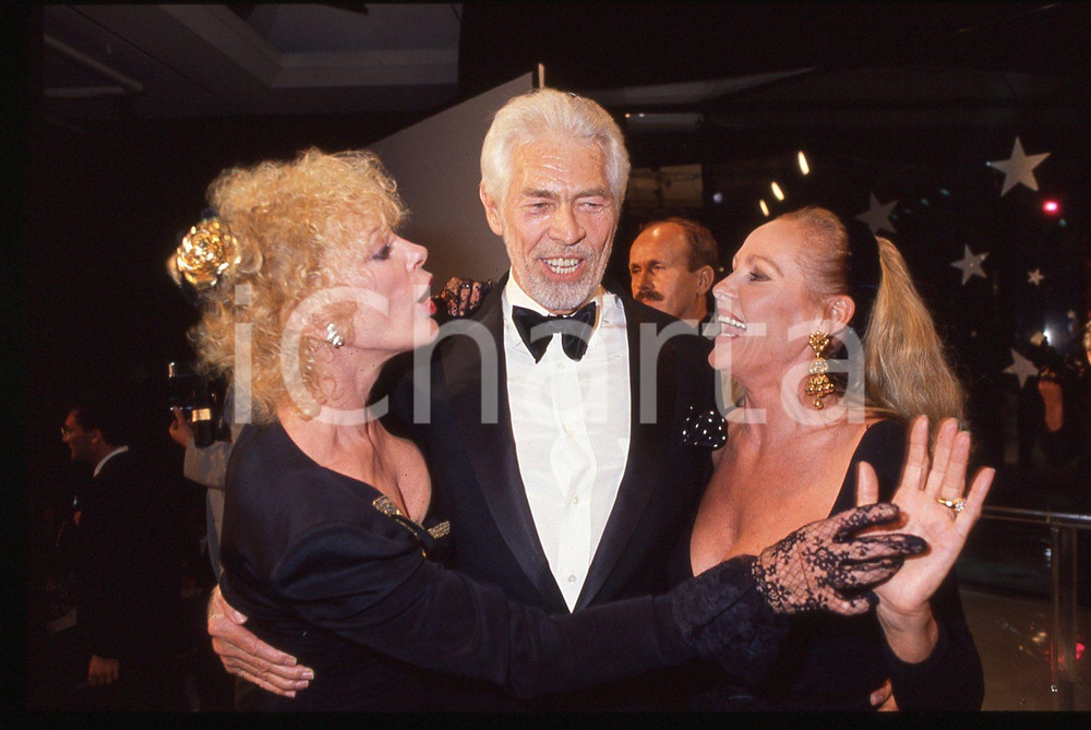 35mm vintage slide*1990 CAMPIONE D'ITALIA James COBURN Ursula ANDRESS 1