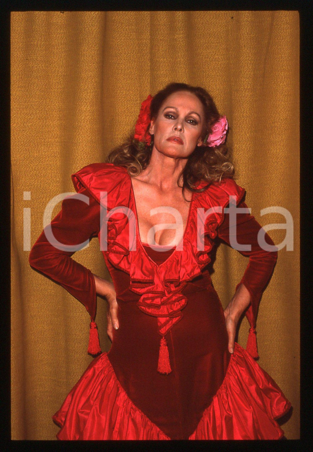 35mm vintage slide*1989 RAI 2 - IMPROVVISANDO Ursula ANDRESS Ritratto attrice 21