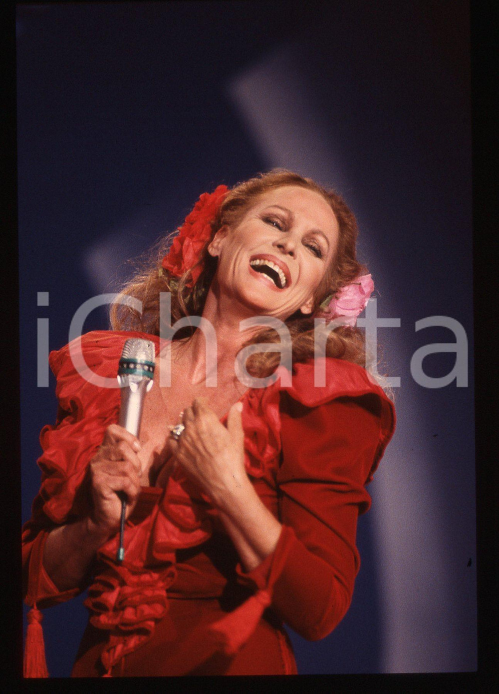 35mm vintage slide*1989 RAI 2 IMPROVVISANDO Ursula ANDRESS durante il programma