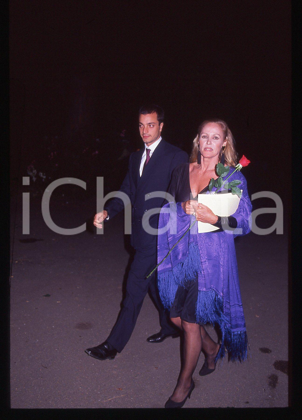 35mm vintage slide* 1990 ROMA Ursula ANDRESS al concerto de I TRE TENORI 4