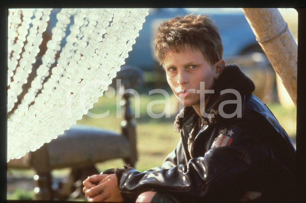 35mm vintage slide* 1987 EMPIRE OF THE SUN Christian BALE in una scena del film