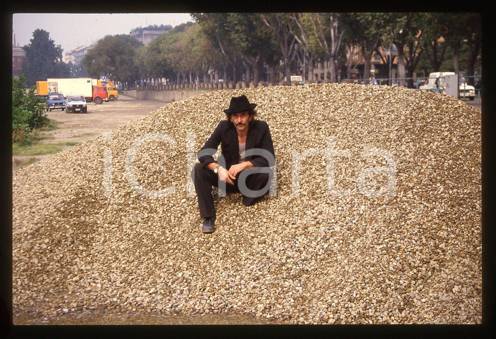 35mm vintage slide*1991 MILANO Nicola DI PINTO su set de IL COMMISSARIO CORSO 12