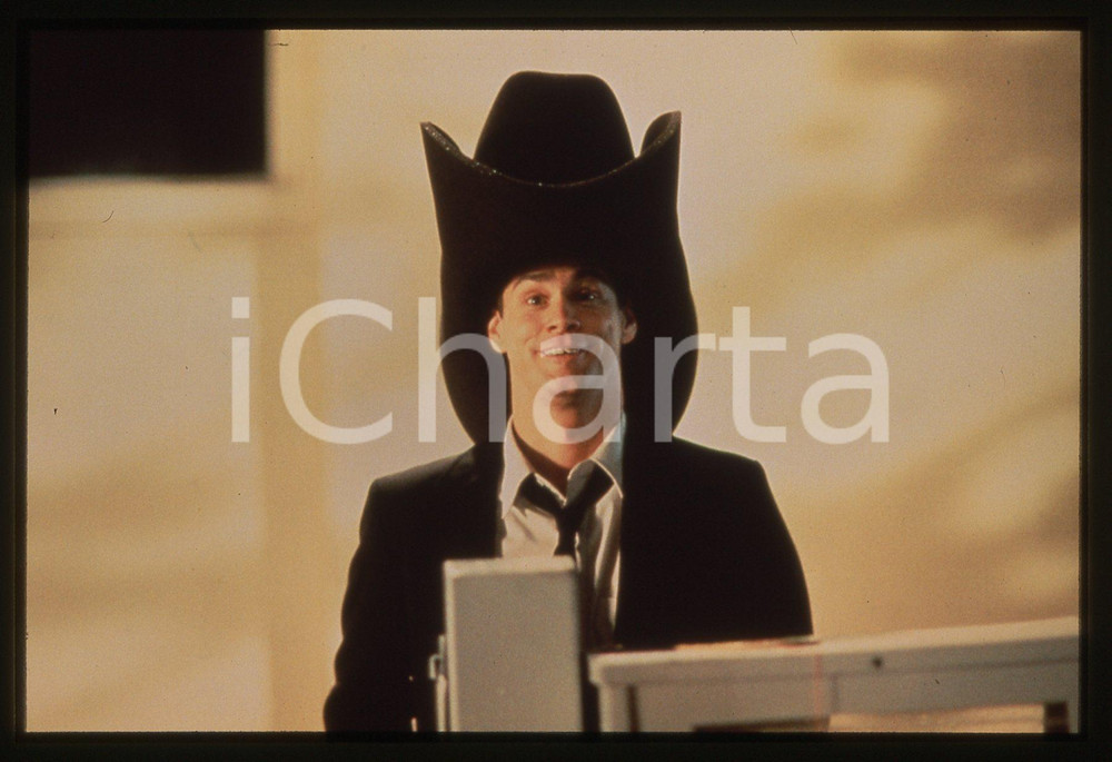 35mm vintage slide* 1994 DUMB AND DUMBER Jim CARREY in una scena del film (1)