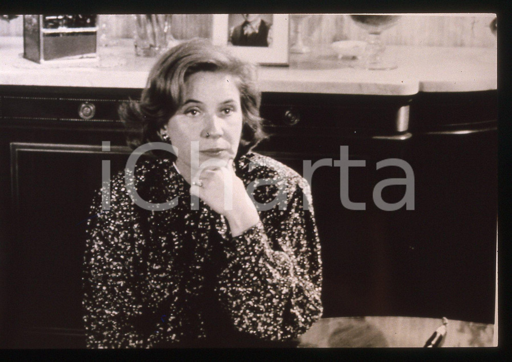 35mm vintage slide* 1988 HOTEL TERMINUS Beate KLARSFELD Scena del documentario