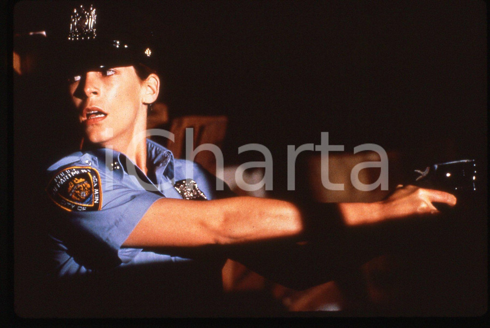 35mm vintage slide* 1990 BLUE STEEL Jamie Lee CURTIS in una scena del film (1)