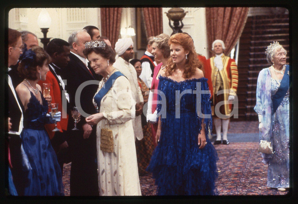 35mm vintage slide* 1992 FERGIE & ANDREW Pippa HINCHLEY Iris RUSSEL nel film (1)