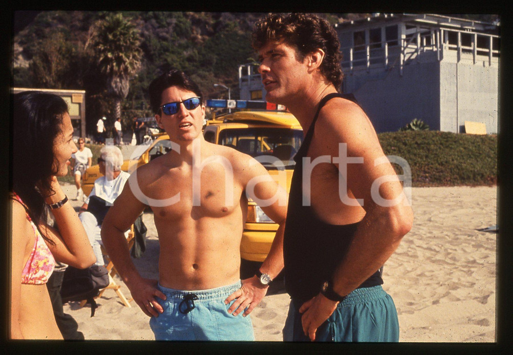 Fotografia d epoca originale 35mm vintage slide1990 ca BAYWATCH David HASSELHOFF Ritratto con ammiratori 1 1