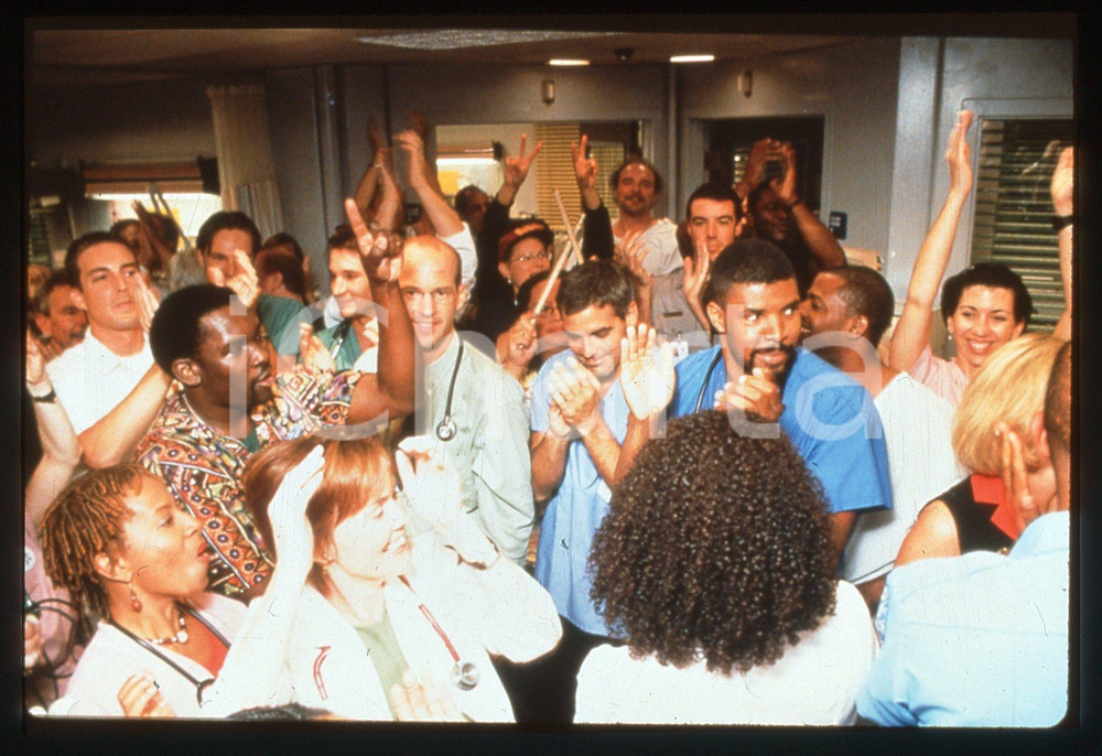 35mm vintage slide* 1995ca E.R. George CLOONEY Eriq LA SALLE sul set della serie