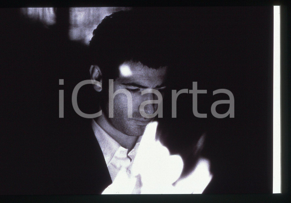 35mm vintage slide*2001 ÉLOGE DE L'AMOUR - Bruno PUTZULU in una scena del film 1