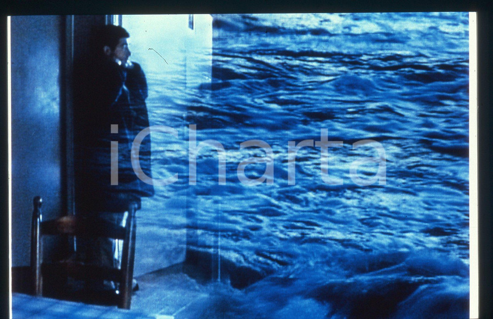 35mm vintage slide*2001 ÉLOGE DE L'AMOUR - Bruno PUTZULU in una scena del film 3