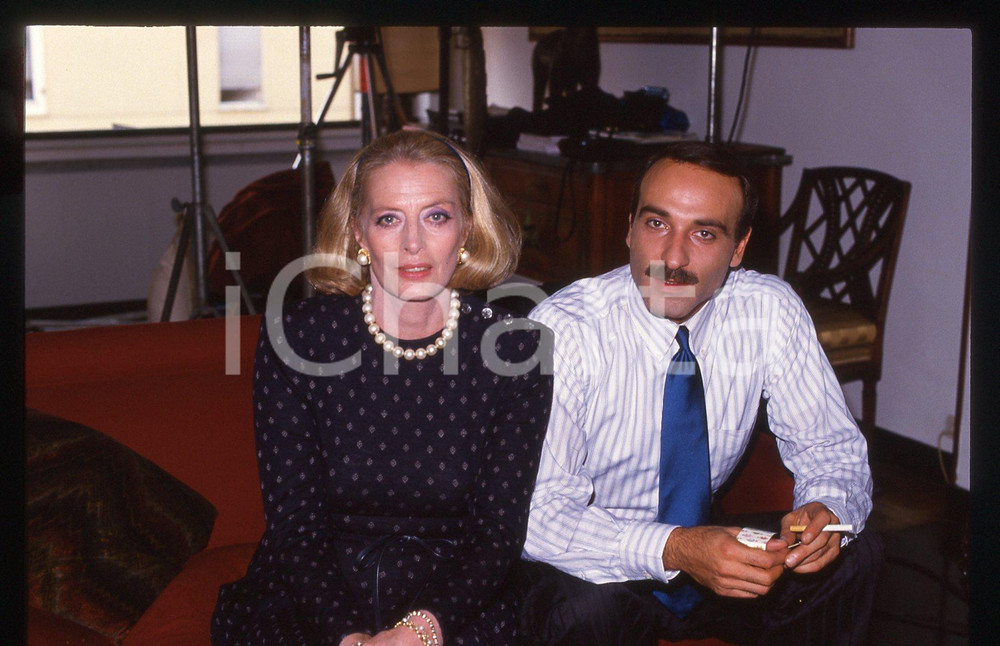 35mm vintage slide*1989 UNA VERITÀ COME UN'ALTRA Paolo SCALONDRO e CAPUCINE 1